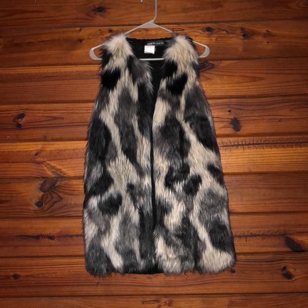 Fur Vest.